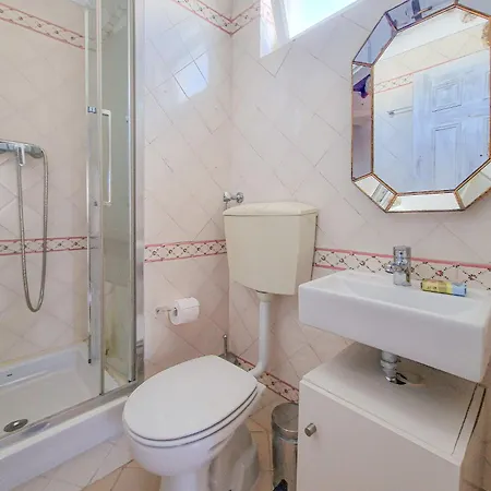 Vale De Ursa - 16 - By Bedzy Villa *